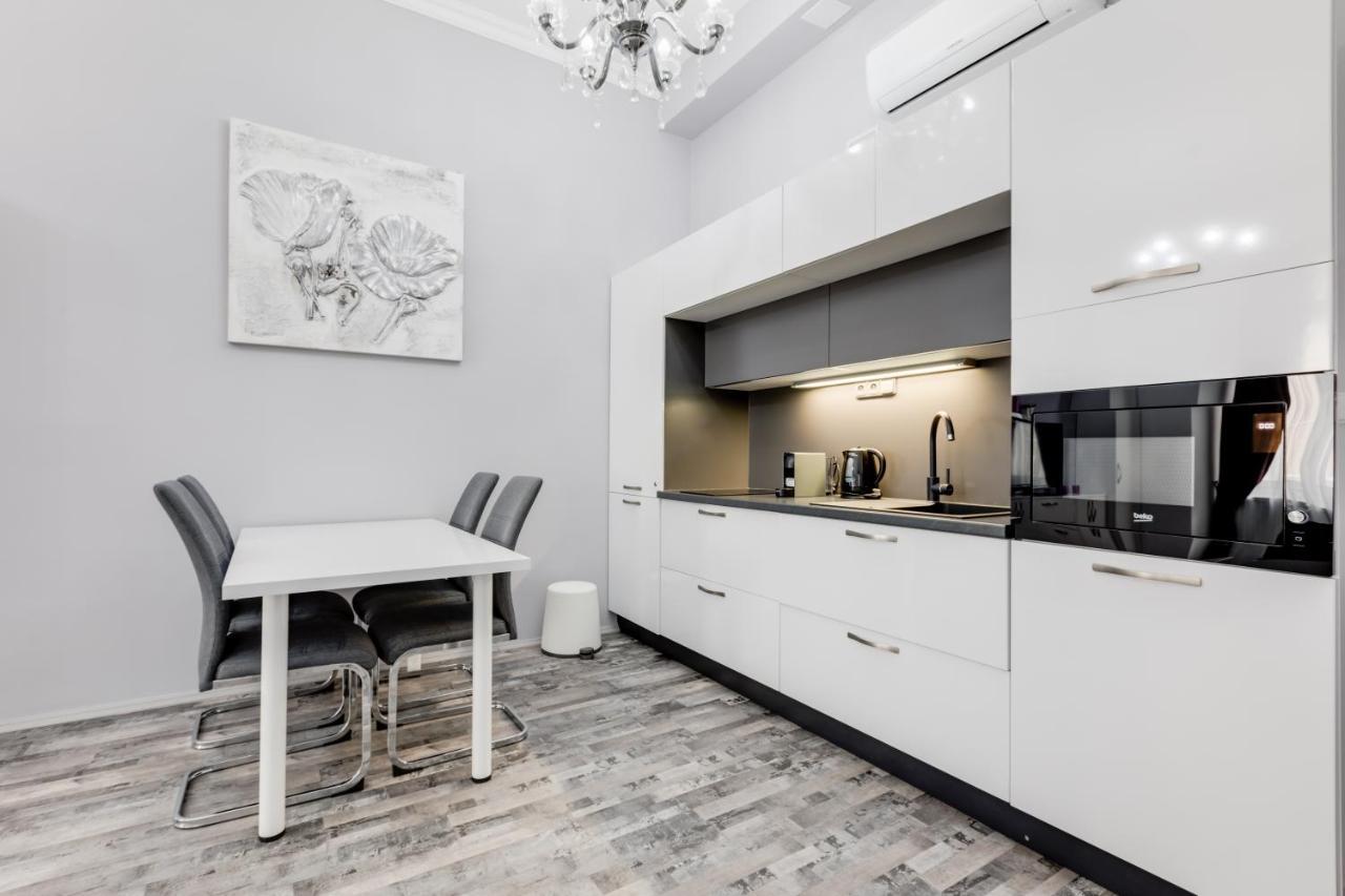 Apartment Thunovska 10 Prag Dış mekan fotoğraf