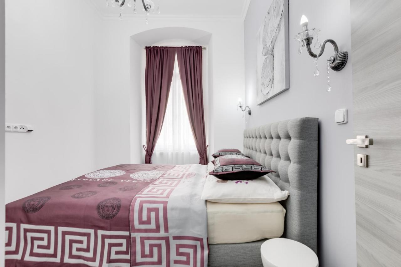 Apartment Thunovska 10 Prag Dış mekan fotoğraf